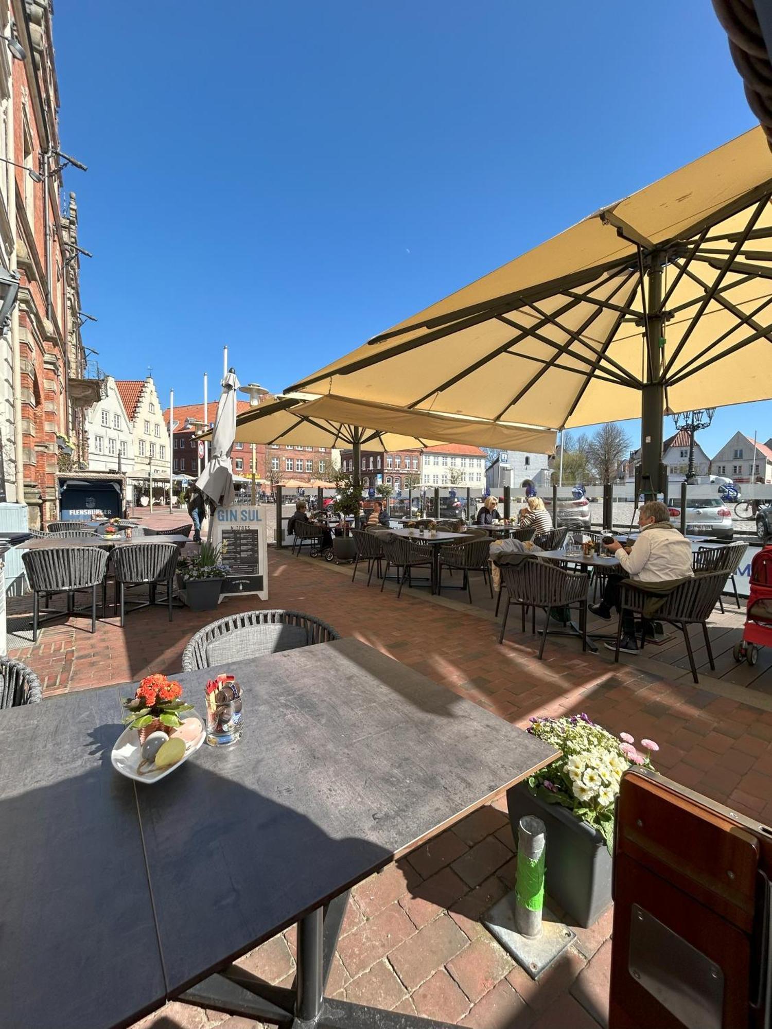 & Restaurant Christian Iv *